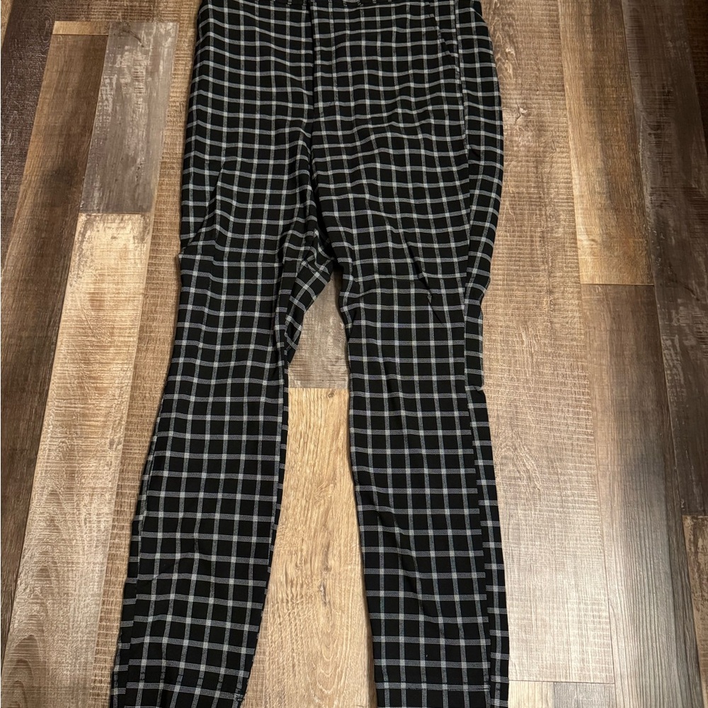 Hollister Black and White Checkered Pants